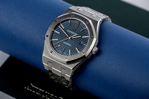 audemars piguet royal oak ref 15400 or|audemars piguet royal oak backside.